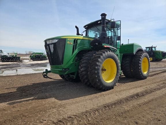 2016 John Deere 9370R Equipment Image0
