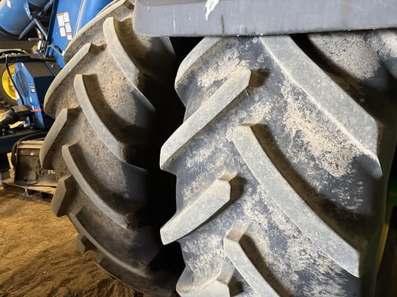Image of John Deere 9420R equipment image 4