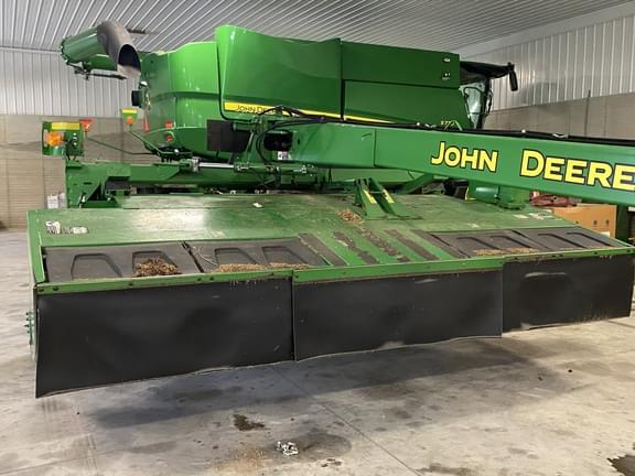 Image of John Deere 946 Primary image