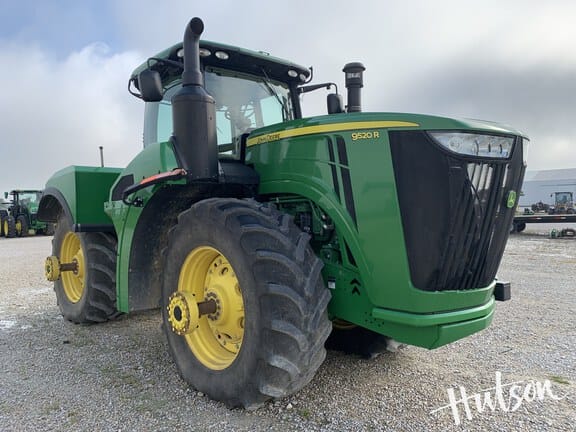 2016 John Deere 9520R Equipment Image0
