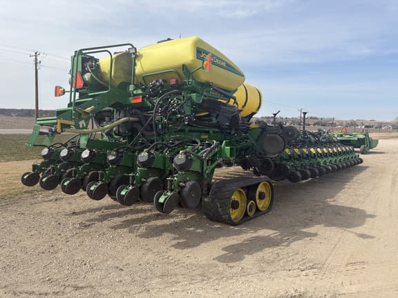 Image of John Deere DB90 equipment image 4
