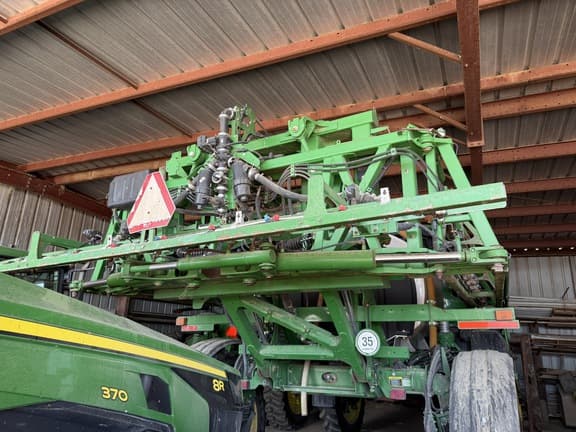 Image of John Deere R4038 equipment image 1