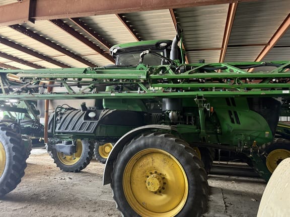2016 John Deere R4038 Equipment Image0