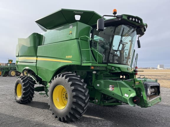 Image of John Deere S650 Primary image