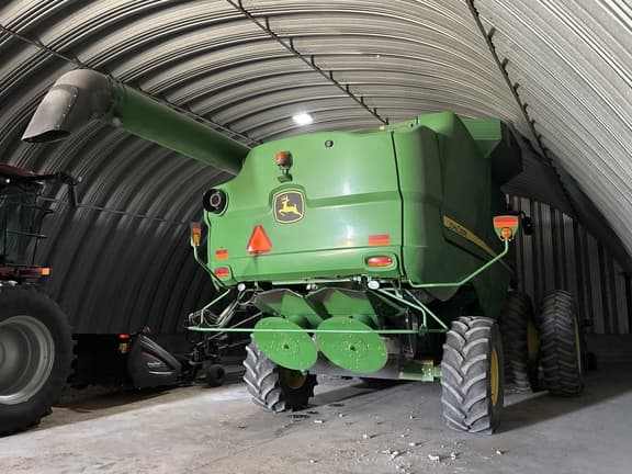 Image of John Deere S670 equipment image 3