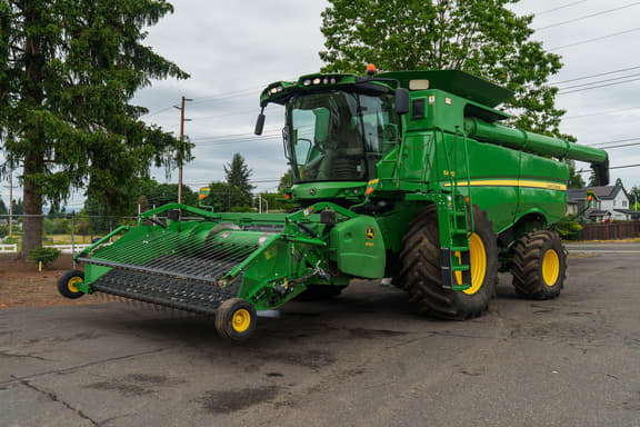 Image of John Deere S670 Primary image