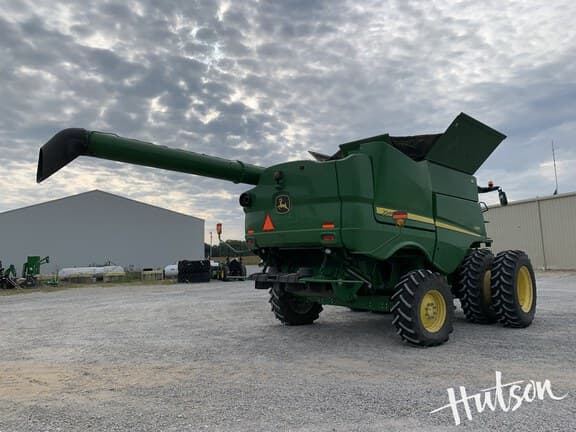 Image of John Deere S680 equipment image 4