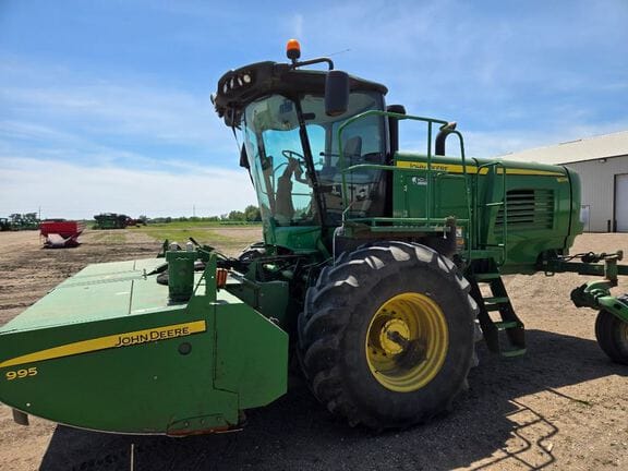 2016 John Deere W235 Equipment Image0