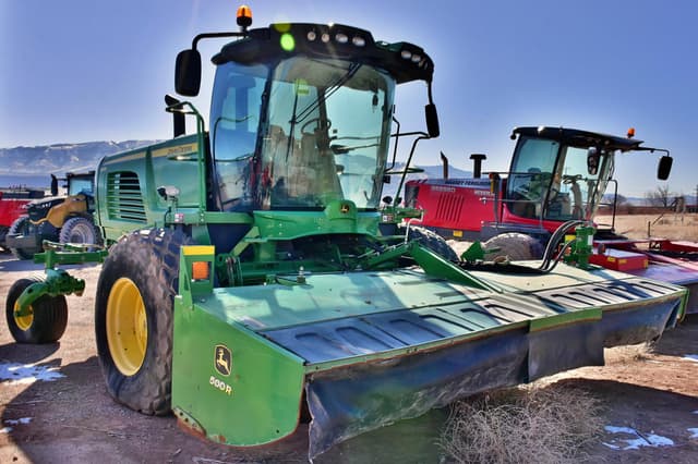 Image of John Deere W235 equipment image 1