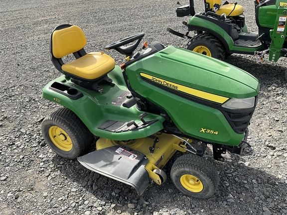 2016 John Deere X354 Equipment Image0
