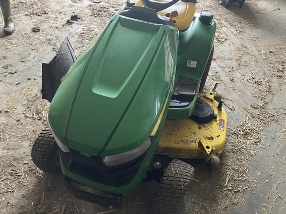 Image of John Deere X380 equipment image 1