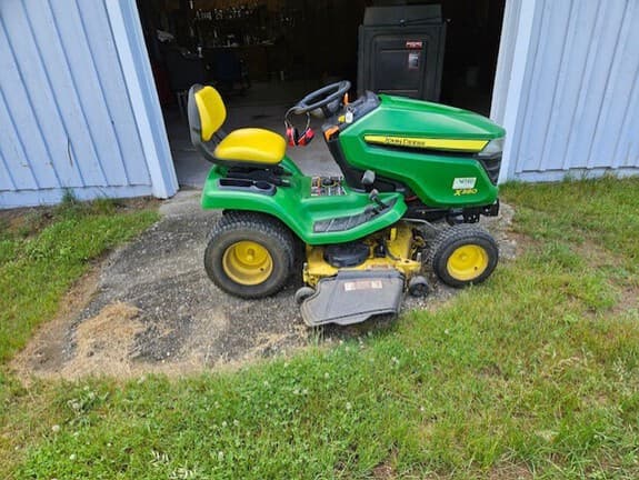 Image of John Deere X380 equipment image 2
