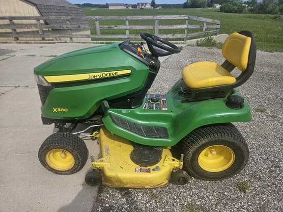 Image of John Deere X380 equipment image 2