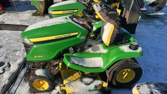 2016 John Deere X380 Equipment Image0