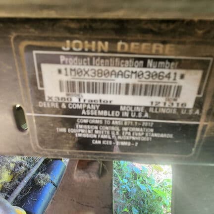 Image of John Deere X380 equipment image 4