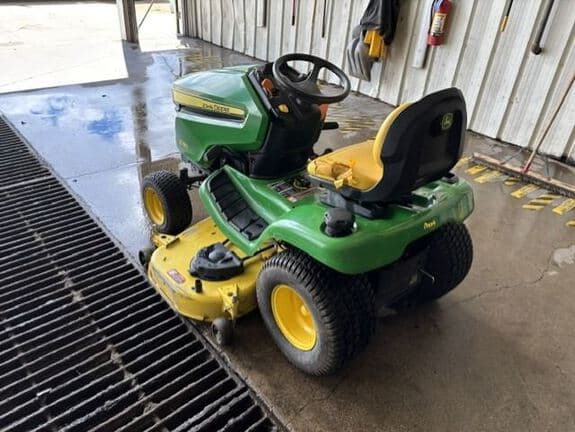 Image of John Deere X380 equipment image 2