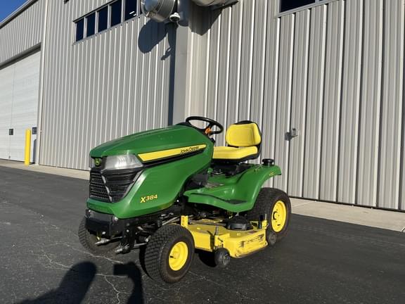 Image of John Deere X384 equipment image 1