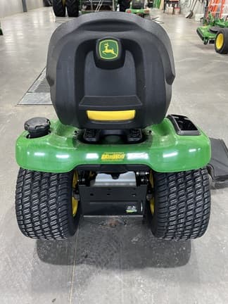 Image of John Deere X390 equipment image 4