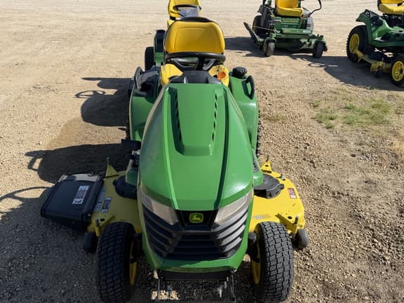 Image of John Deere X580 equipment image 1