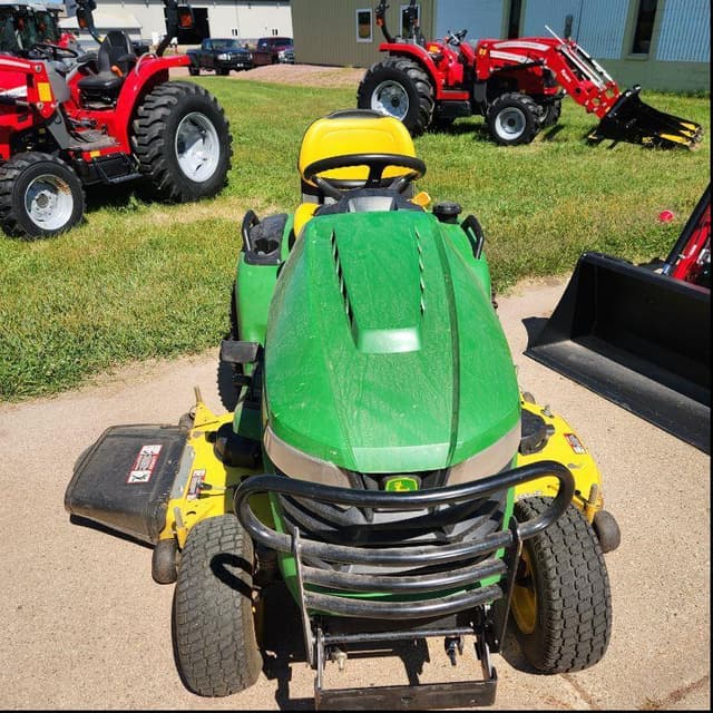 Image of John Deere X580 equipment image 1