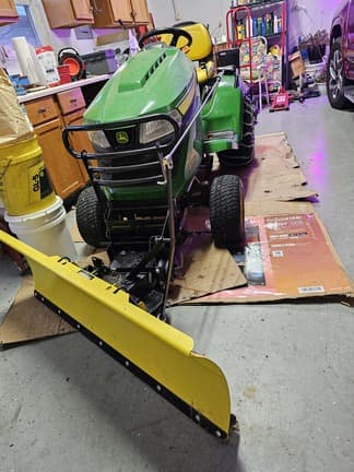 Image of John Deere X580 Image 0