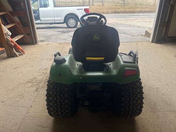 Image of John Deere X580 equipment image 4