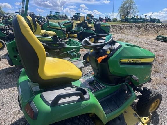Image of John Deere X590 equipment image 3