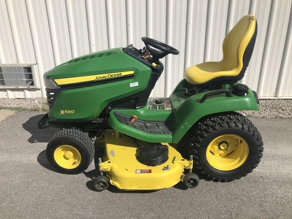Image of John Deere X590 equipment image 1