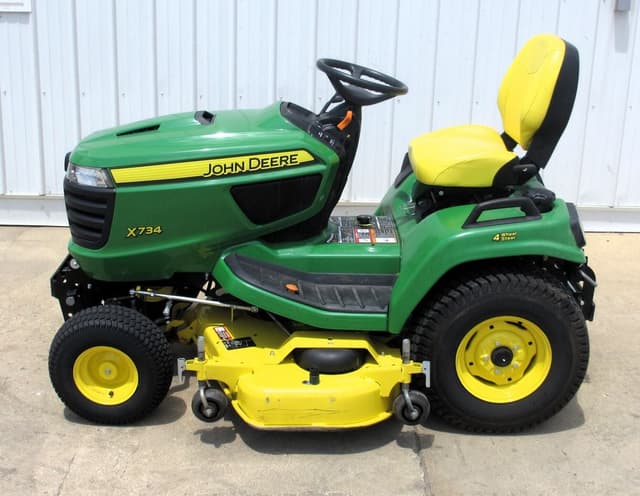 Image of John Deere X734 equipment image 2