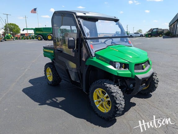 Main image John Deere XUV 590