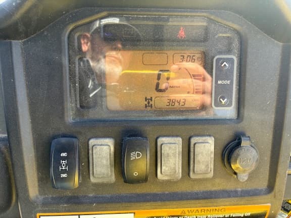 Image of John Deere XUV 625i equipment image 3