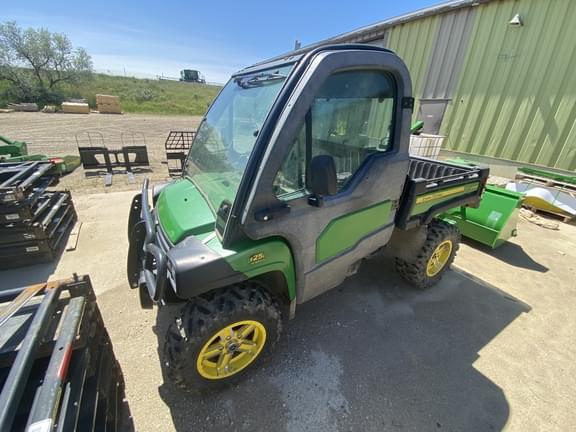 Image of John Deere Gator XUV 825i Primary image