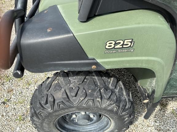 Image of John Deere Gator XUV 825i equipment image 4
