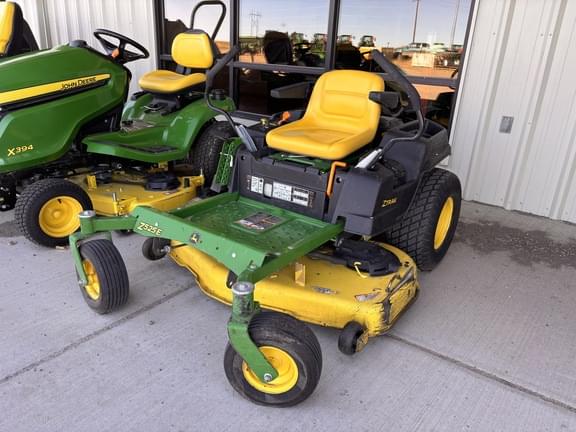 Image of John Deere Z525E equipment image 1