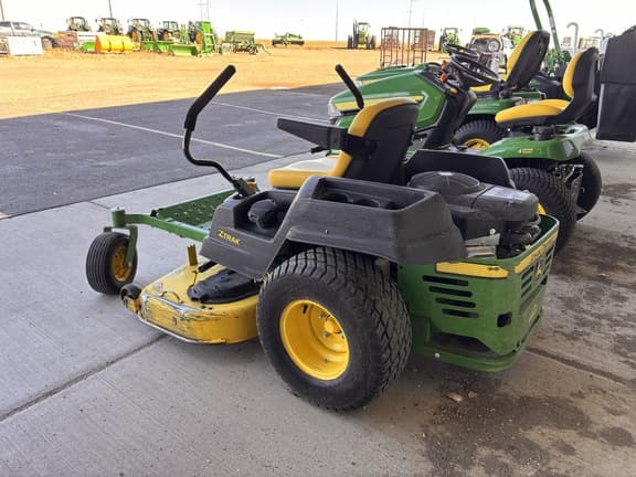 Image of John Deere Z525E equipment image 2