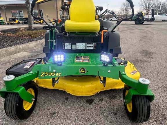 Image of John Deere Z535M equipment image 2