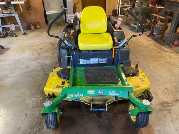 2016 John Deere Z540M Equipment Image0