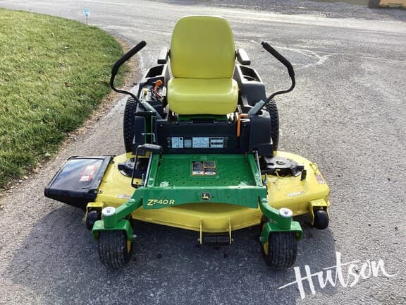 Image of John Deere Z540R equipment image 4