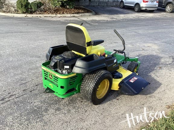 Image of John Deere Z540R equipment image 2