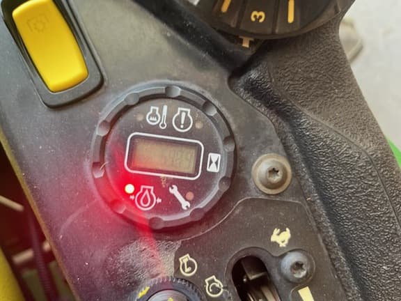 Image of John Deere Z920M equipment image 4