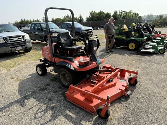 Image of Kubota F2690 equipment image 4