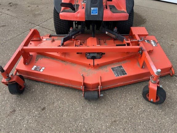 Image of Kubota F2690 equipment image 2