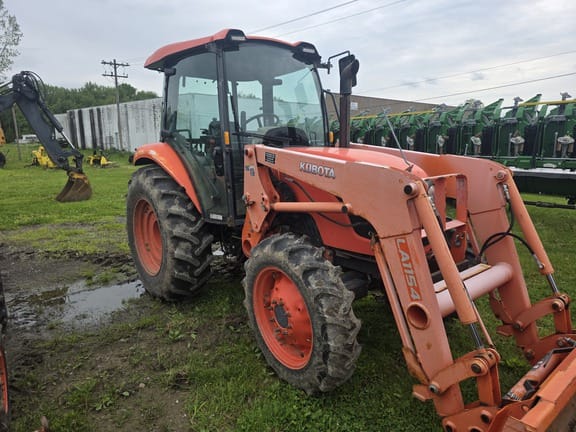2016 Kubota M7060 Equipment Image0