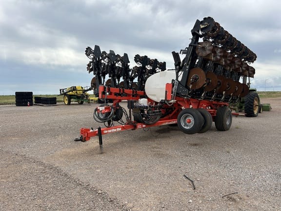2016 Kuhn Krause Gladiator 1200-1630 Equipment Image0