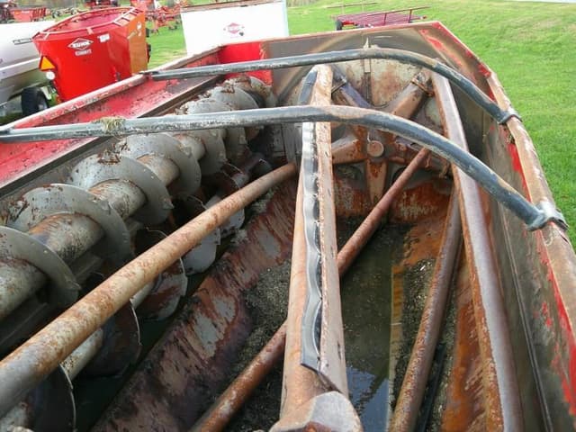 Image of Kuhn Knight RA142 equipment image 3