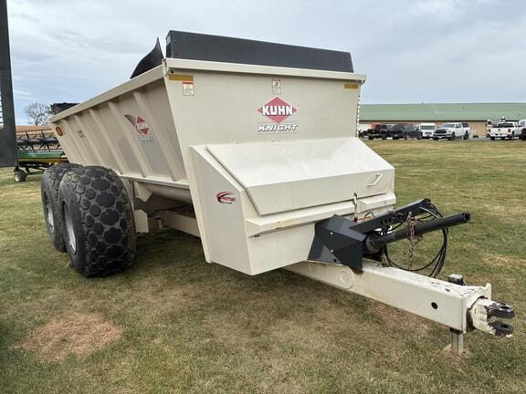 2016 Kuhn Knight SLC141 Equipment Image0