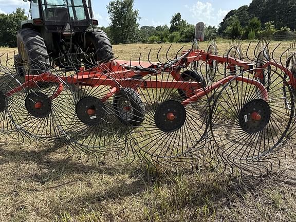 Image of Kuhn SR110 equipment image 3