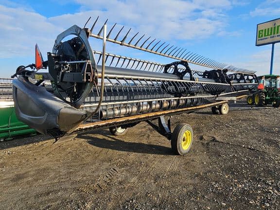 Image of MacDon FD75 equipment image 3