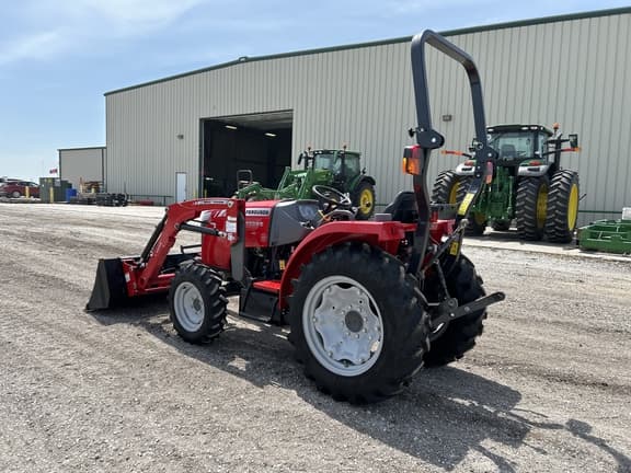 Image of Massey Ferguson 1739E equipment image 3