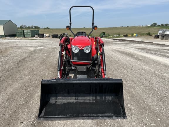 Image of Massey Ferguson 1739E equipment image 1